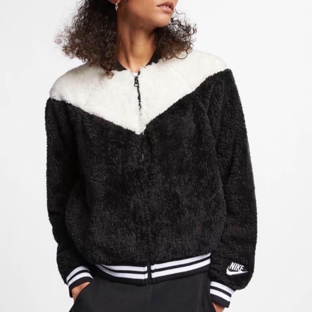 Nike Women’s Sherpa Bomber Jacket